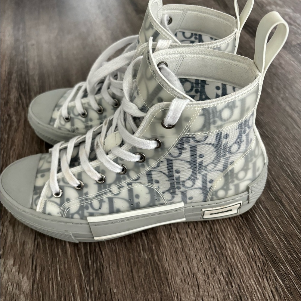 Dior Gray High-Top Sneakers - Picture 4 of 5